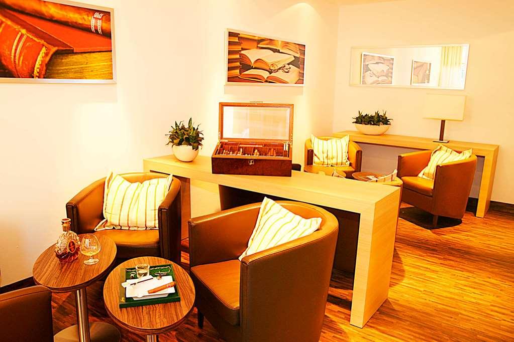 Otel H+