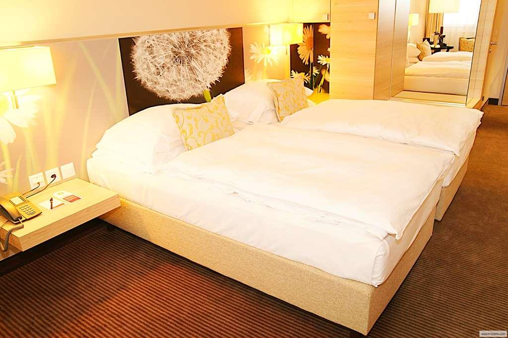 H+ Otel Zürih